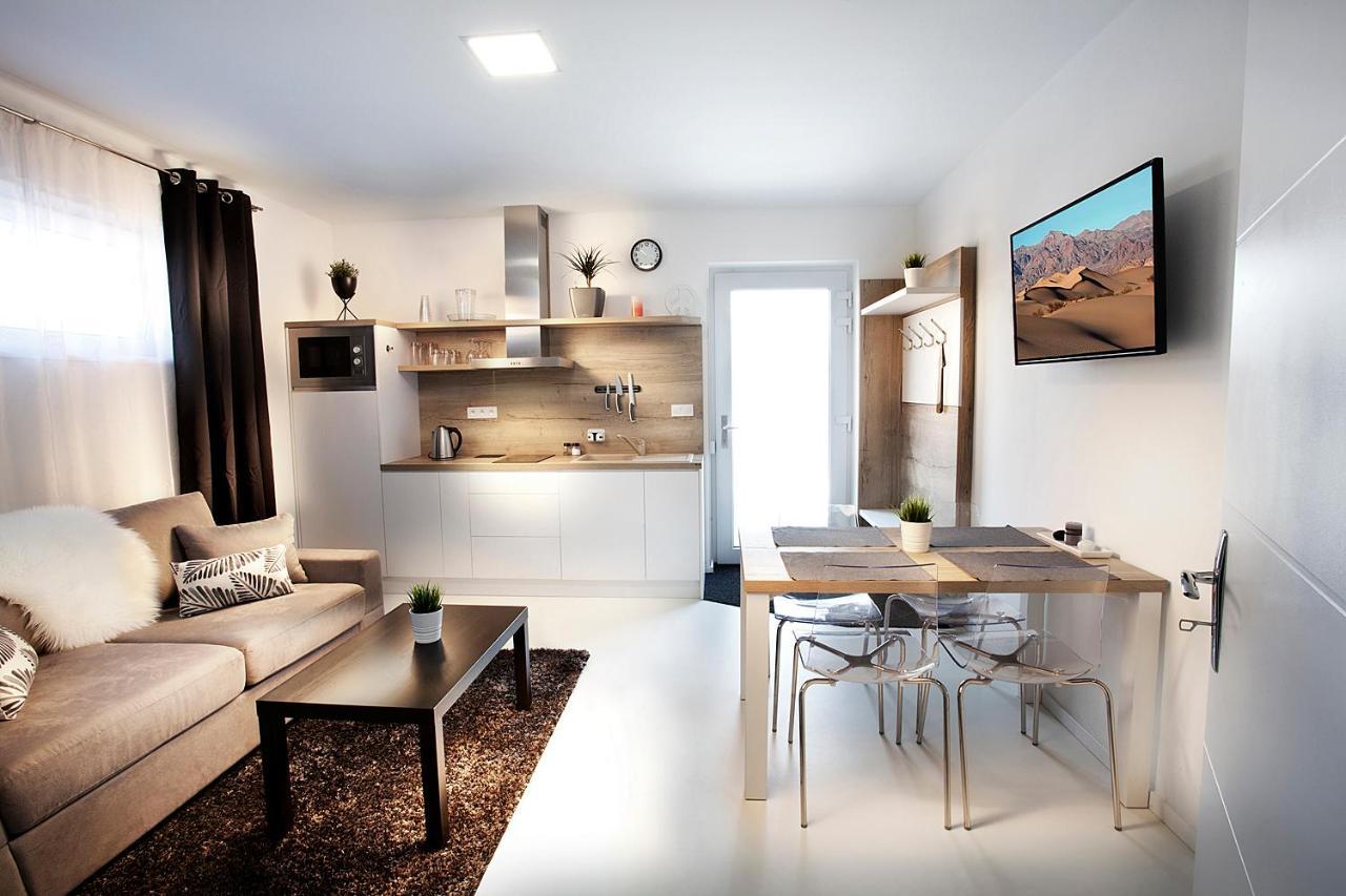Apartmany Ladná Εξωτερικό φωτογραφία